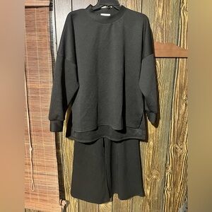 Beeson River Black Crewneck Pants & Top Set